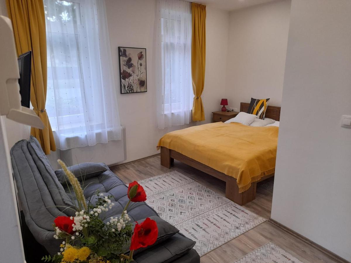 Bed and Breakfast Adamko Borkert Haz à Villány Extérieur photo