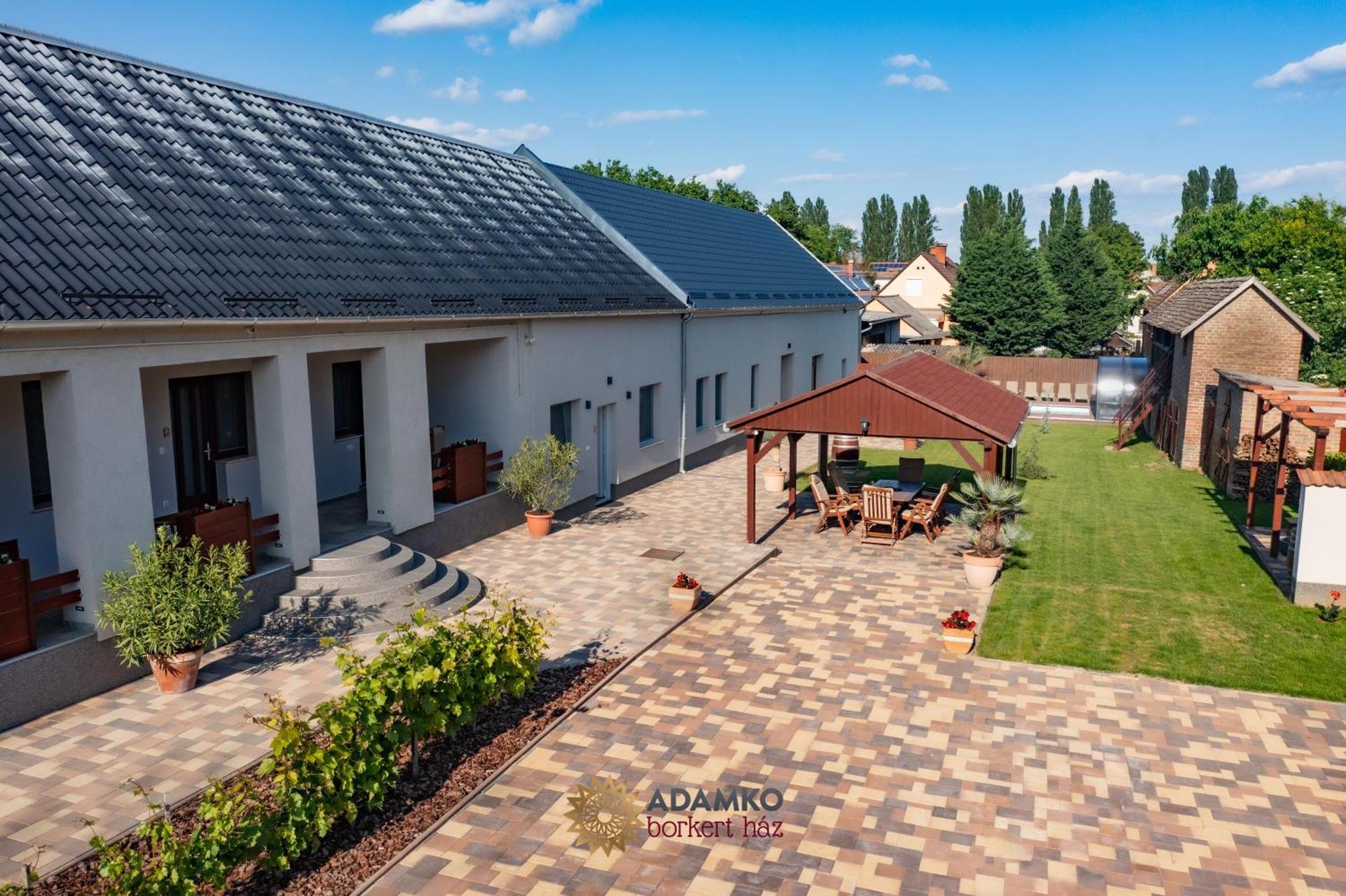 Bed and Breakfast Adamko Borkert Haz à Villány Extérieur photo